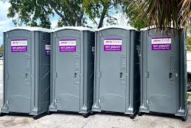 Best Deluxe Portable Toilet Rental  in Gibsonia, PA